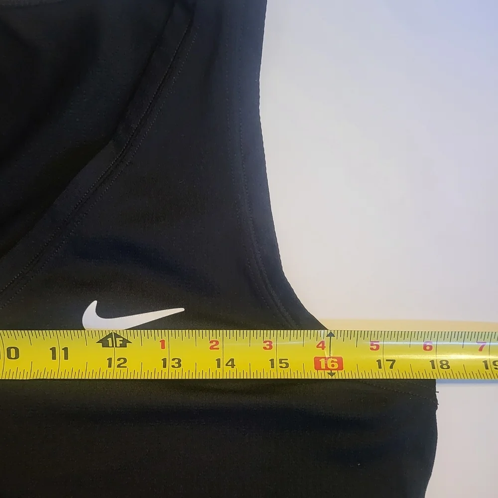 Nike elegant black